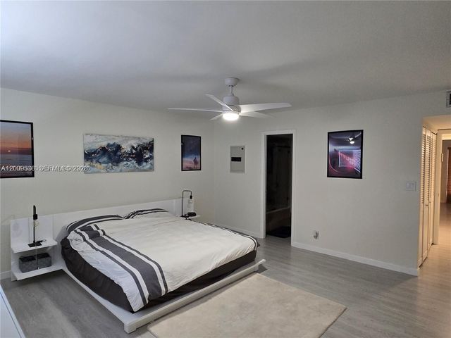 295 Jacaranda Dr 20, Plantation, FL 33324