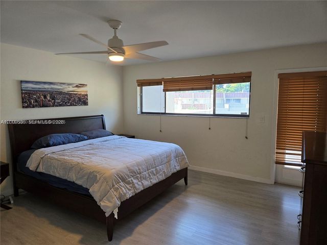 295 Jacaranda Dr 20, Plantation, FL 33324