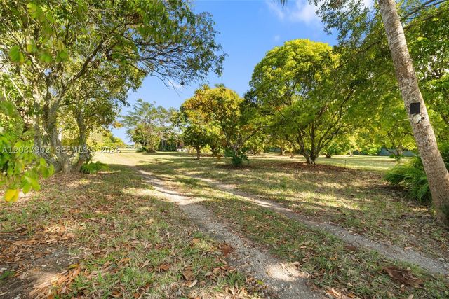 37255 SW 214th Ave, Homestead, FL 33034