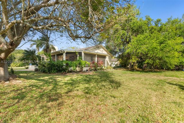 37255 SW 214th Ave, Homestead, FL 33034