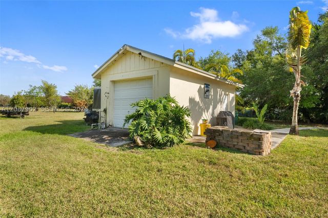37255 SW 214th Ave, Homestead, FL 33034