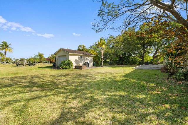 37255 SW 214th Ave, Homestead, FL 33034