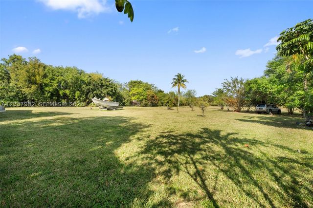 37255 SW 214th Ave, Homestead, FL 33034