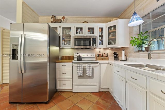 37255 SW 214th Ave, Homestead, FL 33034