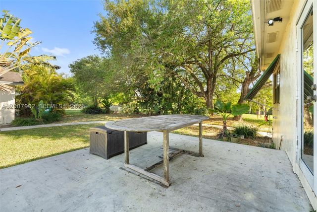 37255 SW 214th Ave, Homestead, FL 33034