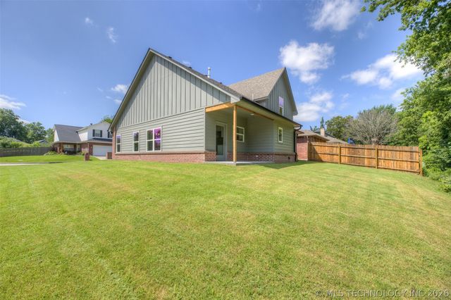 2703 W 65th Place S, Tulsa, OK 74132