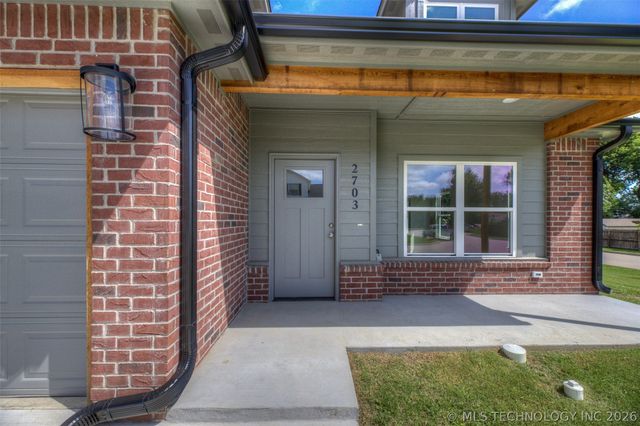 2703 W 65th Place S, Tulsa, OK 74132