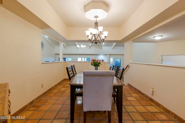 2000 E Campbell Terrace, Tucson, AZ 85718