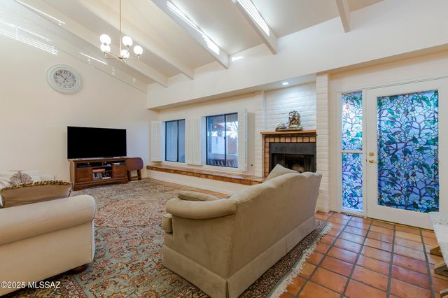 2000 E Campbell Terrace, Tucson, AZ 85718