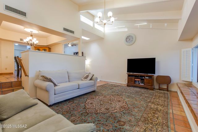 2000 E Campbell Terrace, Tucson, AZ 85718