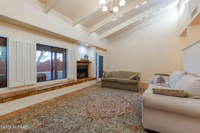 2000 E Campbell Terrace, Tucson, AZ 85718