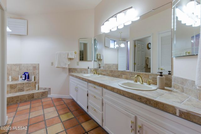 2000 E Campbell Terrace, Tucson, AZ 85718