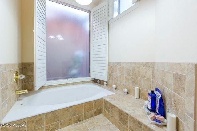 2000 E Campbell Terrace, Tucson, AZ 85718