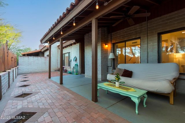 2000 E Campbell Terrace, Tucson, AZ 85718