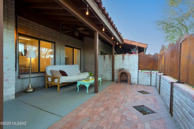 2000 E Campbell Terrace, Tucson, AZ 85718