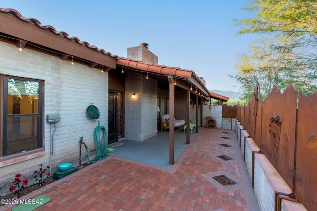 2000 E Campbell Terrace, Tucson, AZ 85718