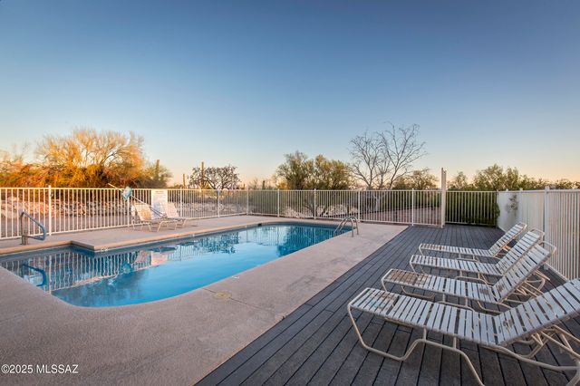 2000 E Campbell Terrace, Tucson, AZ 85718