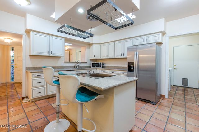 2000 E Campbell Terrace, Tucson, AZ 85718