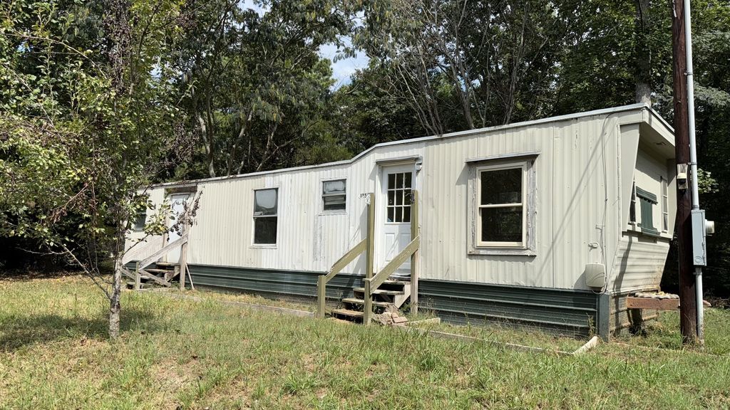 175 Four Star Loop Rd, Smithville, TN 37166