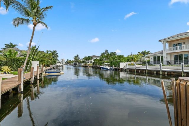 910 Banyan Drive, Delray Beach, FL 33483