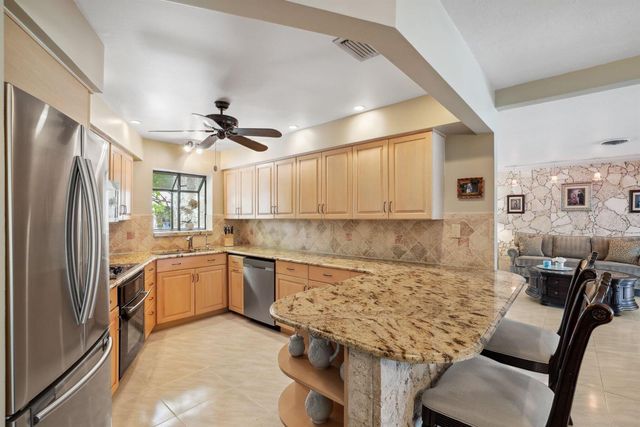 910 Banyan Drive, Delray Beach, FL 33483