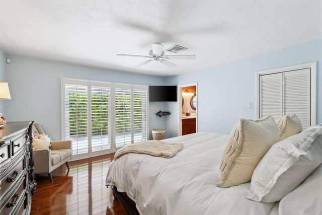 910 Banyan Drive, Delray Beach, FL 33483