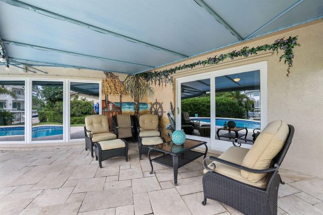 910 Banyan Drive, Delray Beach, FL 33483