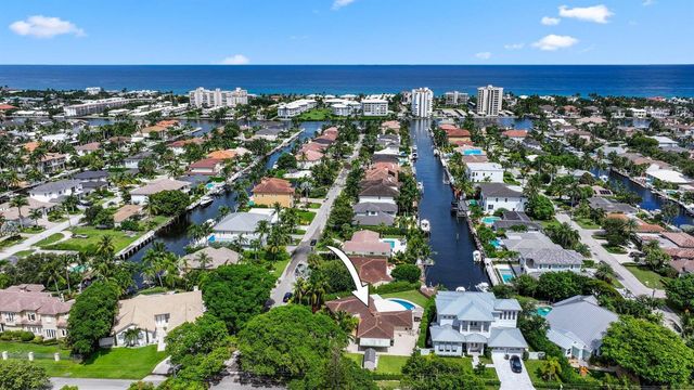 910 Banyan Drive, Delray Beach, FL 33483