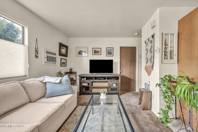 367 Sarah Drive, Carson City, NV 89706