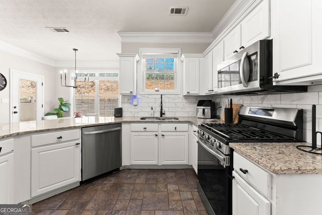 3713 Golden Ive Drive, Buford, GA 30519