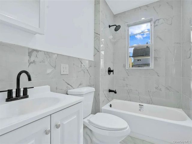 1462 New York Avenue, Brooklyn, NY 11210