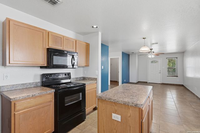 4415 WRANGLER RUN, San Antonio, TX 78223