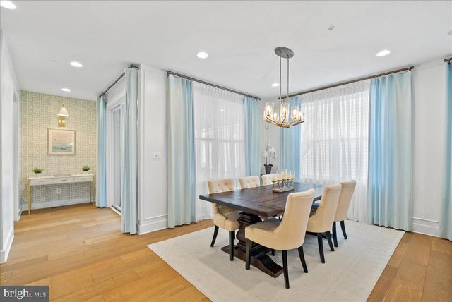 42104 CREIGHTON RD, Ashburn, VA 20148