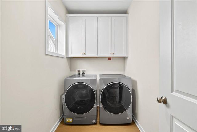 42104 CREIGHTON RD, Ashburn, VA 20148