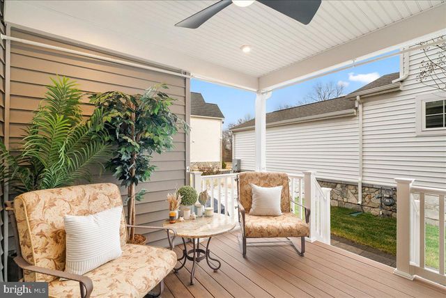 42104 CREIGHTON RD, Ashburn, VA 20148