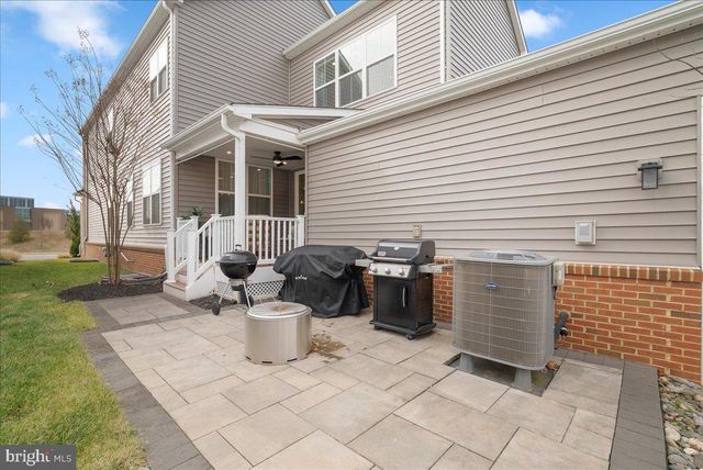 42104 CREIGHTON RD, Ashburn, VA 20148