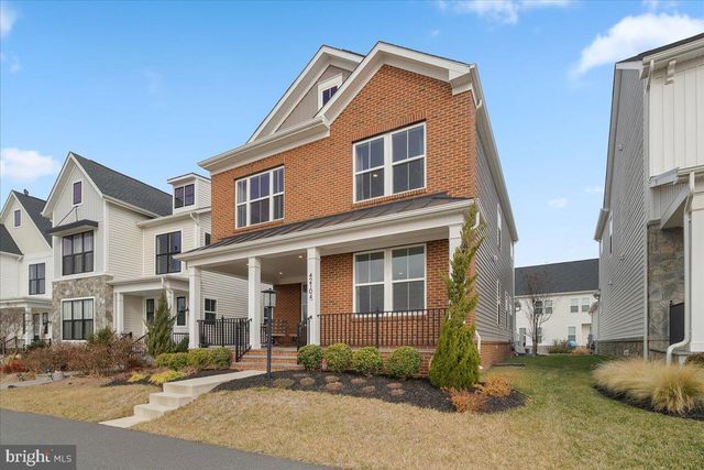 42104 CREIGHTON RD, Ashburn, VA 20148