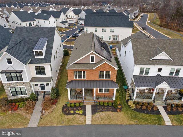 42104 CREIGHTON RD, Ashburn, VA 20148