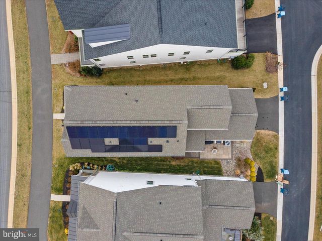 42104 CREIGHTON RD, Ashburn, VA 20148