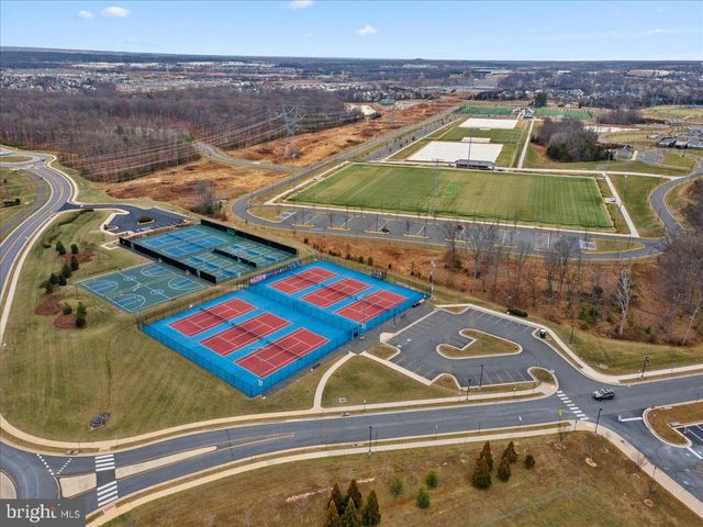 42104 CREIGHTON RD, Ashburn, VA 20148