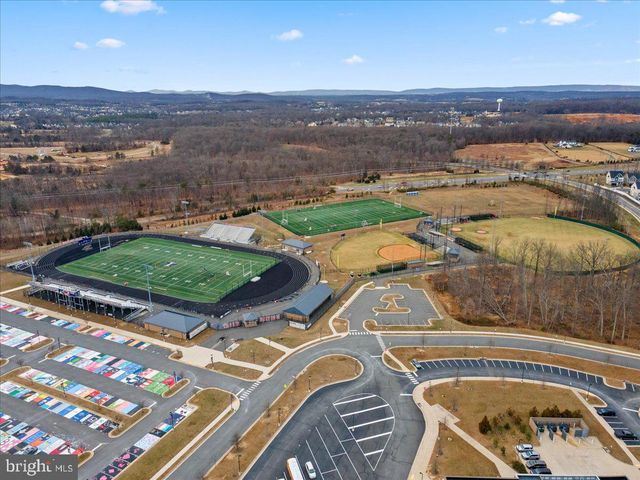 42104 CREIGHTON RD, Ashburn, VA 20148