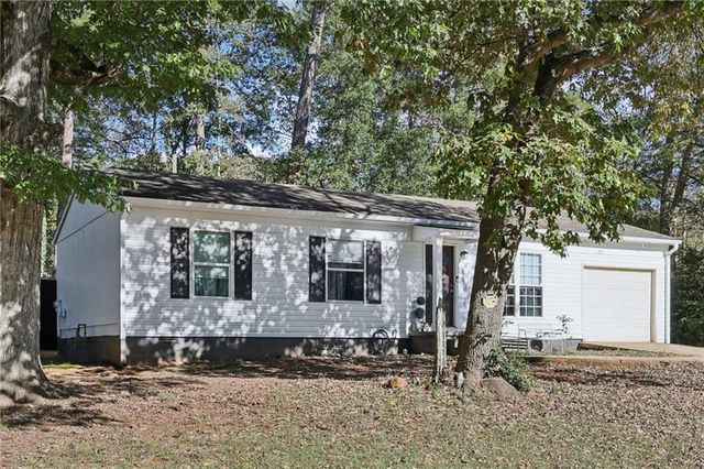 255 Marlborough Downs Road, Bogart, GA 30622