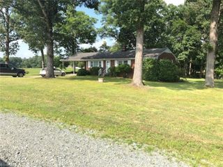 7926 Hubb Road, Browns Summit, NC 27214