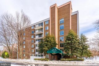 1515 S ARLINGTON RIDGE RD #504, Arlington, VA 22202