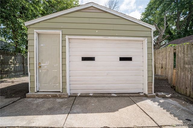 27 Roebling Avenue, Buffalo, NY 14215
