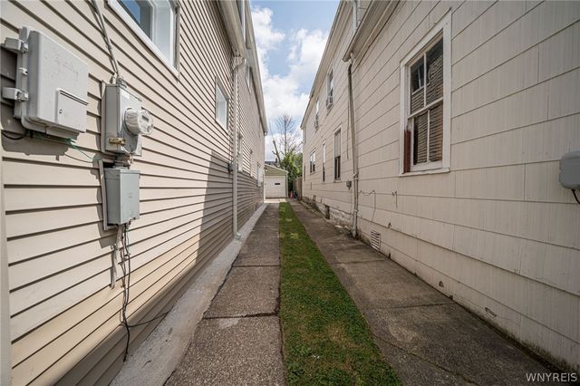 27 Roebling Avenue, Buffalo, NY 14215