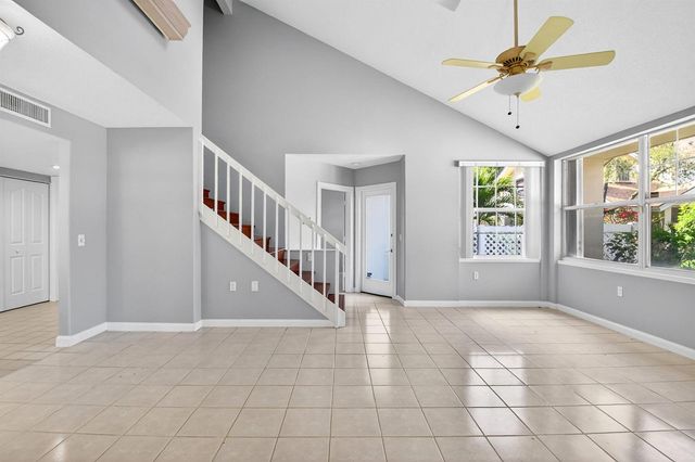 8111 Northboro Court 11b, Lake Clarke Shores, FL 33406