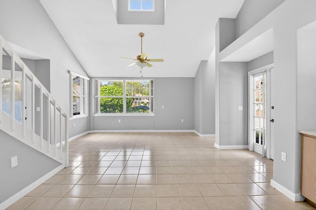 8111 Northboro Court 11b, Lake Clarke Shores, FL 33406