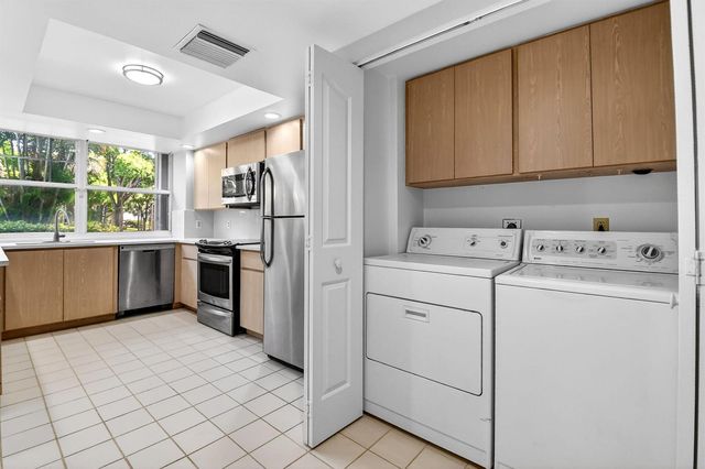 8111 Northboro Court 11b, Lake Clarke Shores, FL 33406