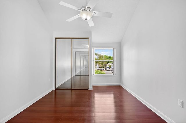 8111 Northboro Court 11b, Lake Clarke Shores, FL 33406